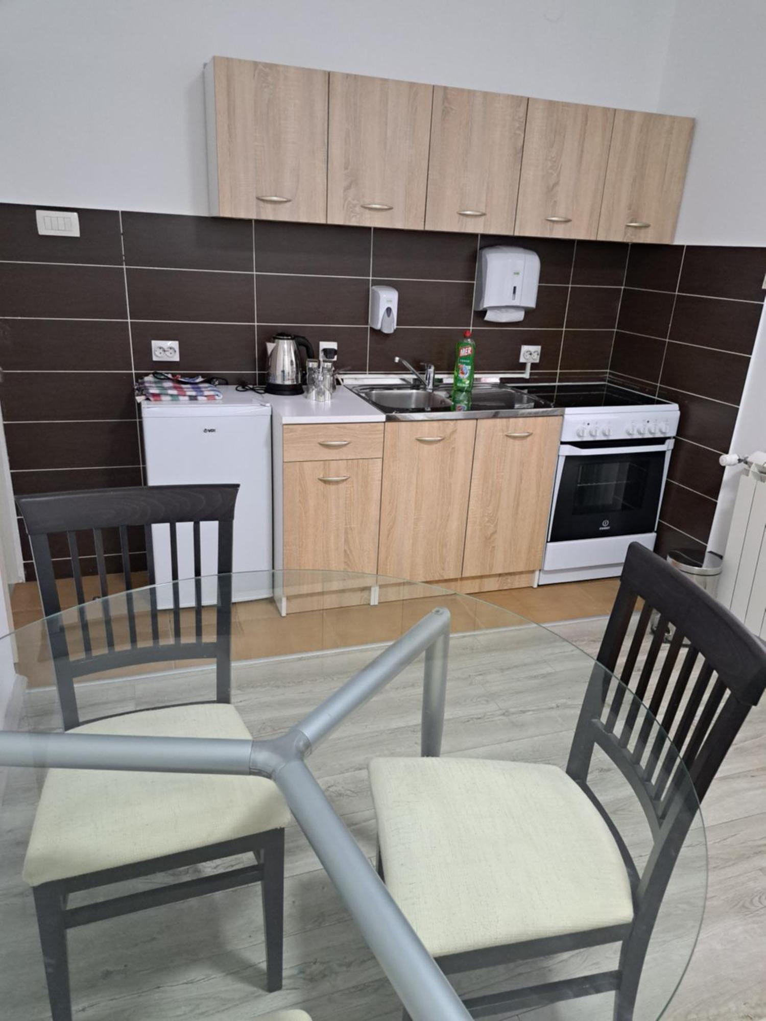 Apartments Erakovic Nikšić Buitenkant foto